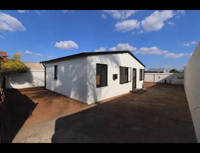 3 BEDROOM PROPERTY TO RENT IN GLEN RIDGE